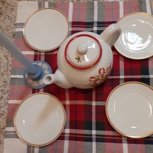 14ct gold trim China plates by Chateau d'or Block